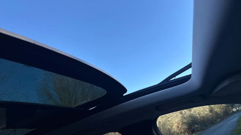 Volvo XC90 2.0 T8 406 PHEV Ultra Dark 5dr AWD Geartronic Estate